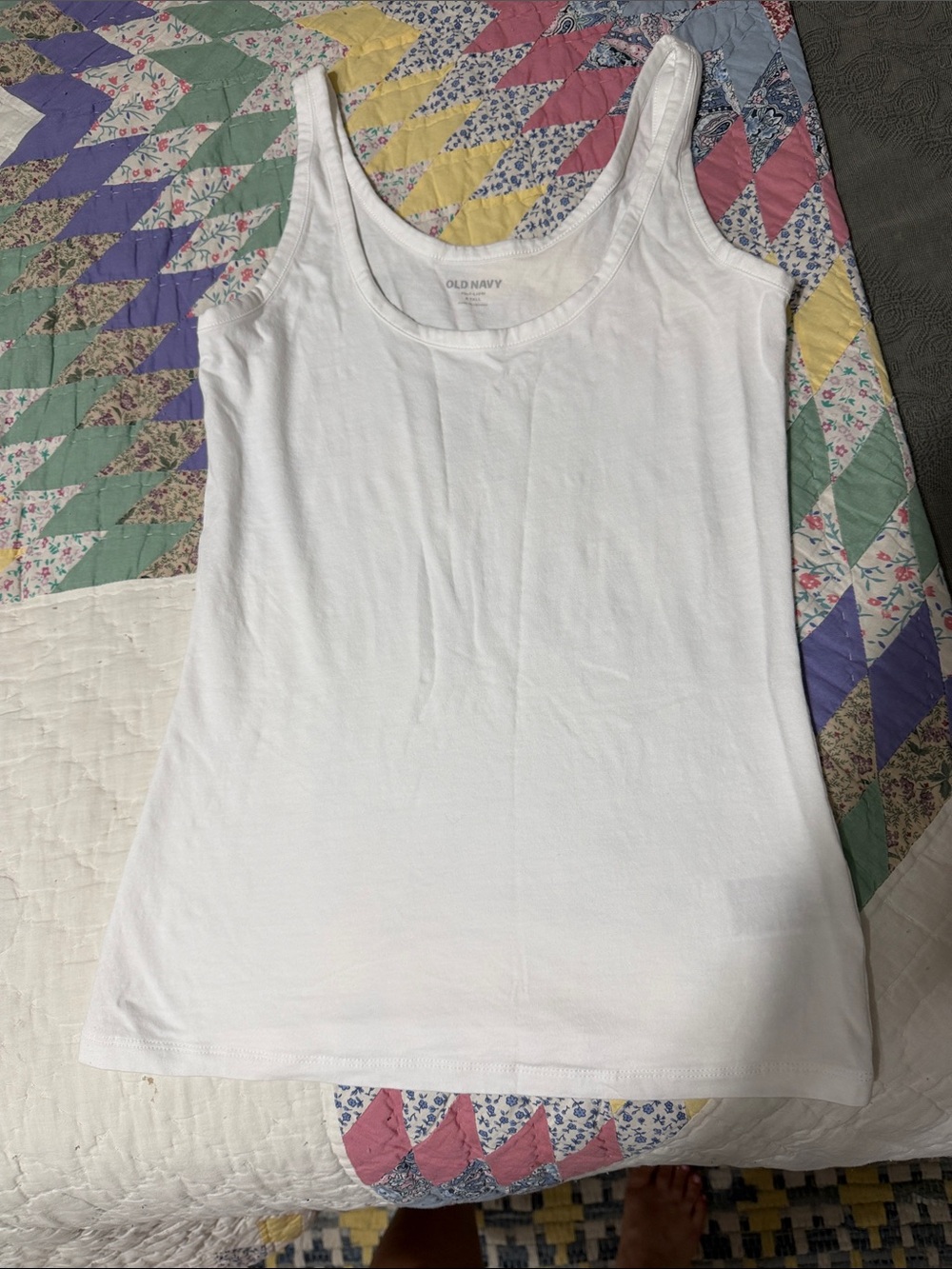 Old Navy White Scoop Neck Tank Top - Women's Cotton Blend
